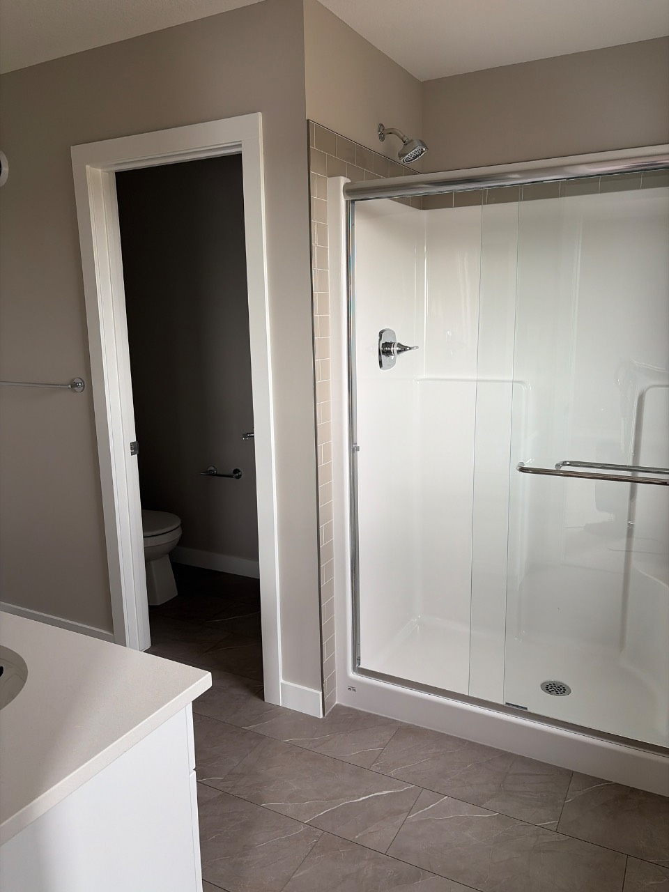 Glass shower enclosure, cleaned